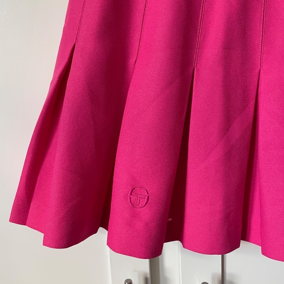 Vintage 90s Sergio Tacchini Pleated Skirt Size 8. - Picture 3 of 4